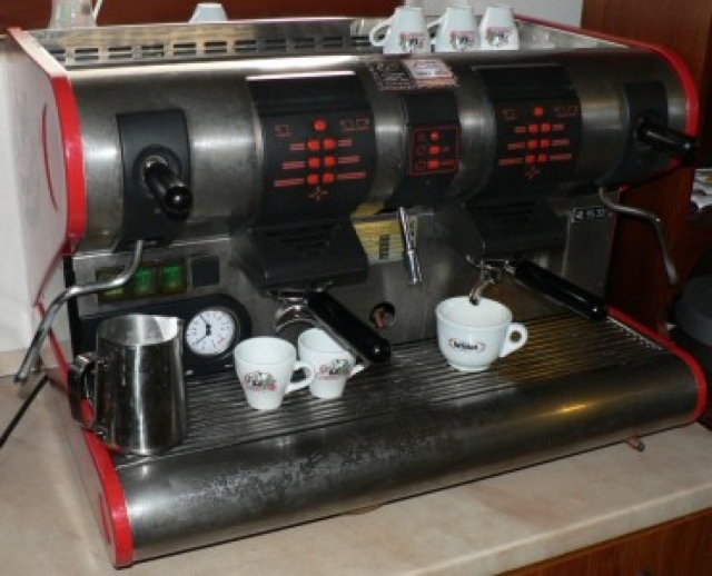 La San Marco 2 karos automata kávéfőző